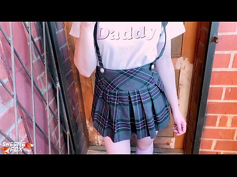 ❤️ 女学生深深地吸吮她的鸡巴,代替上课做爱 Just porn❤
